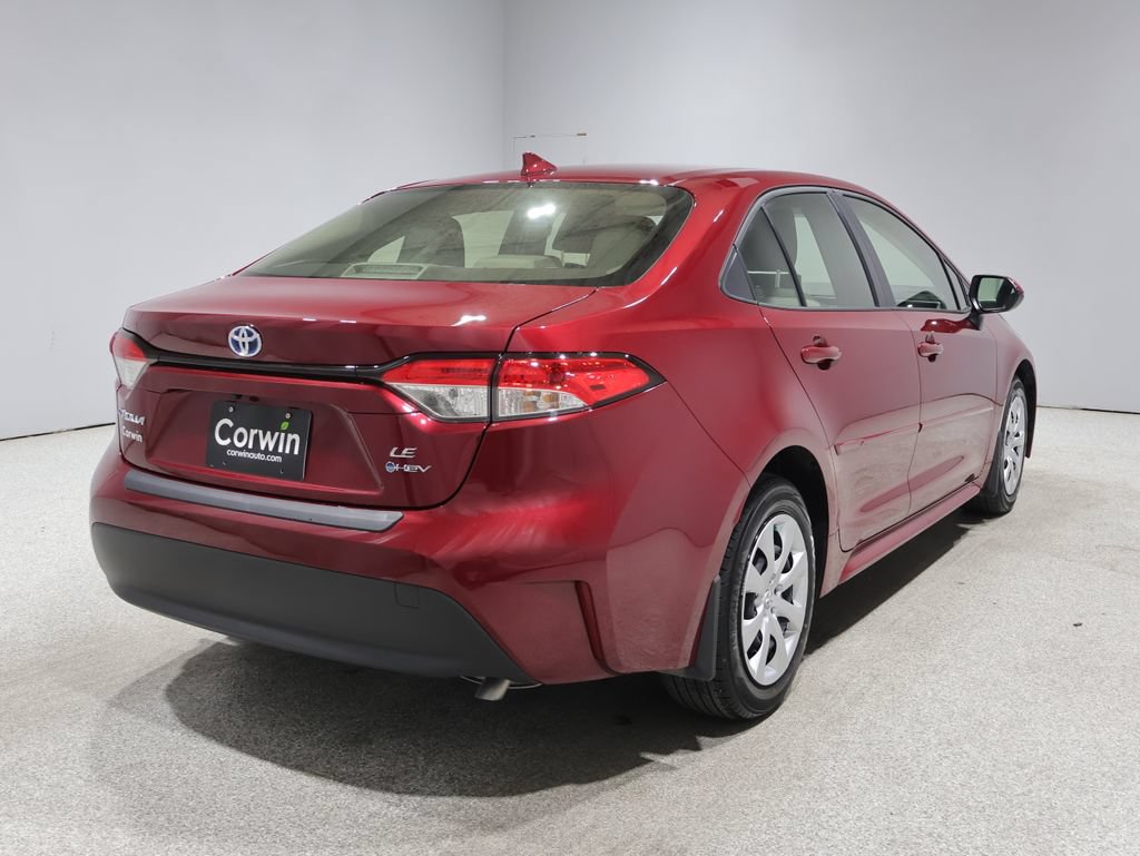 Used 2025 Toyota Corolla LE FWD image 2