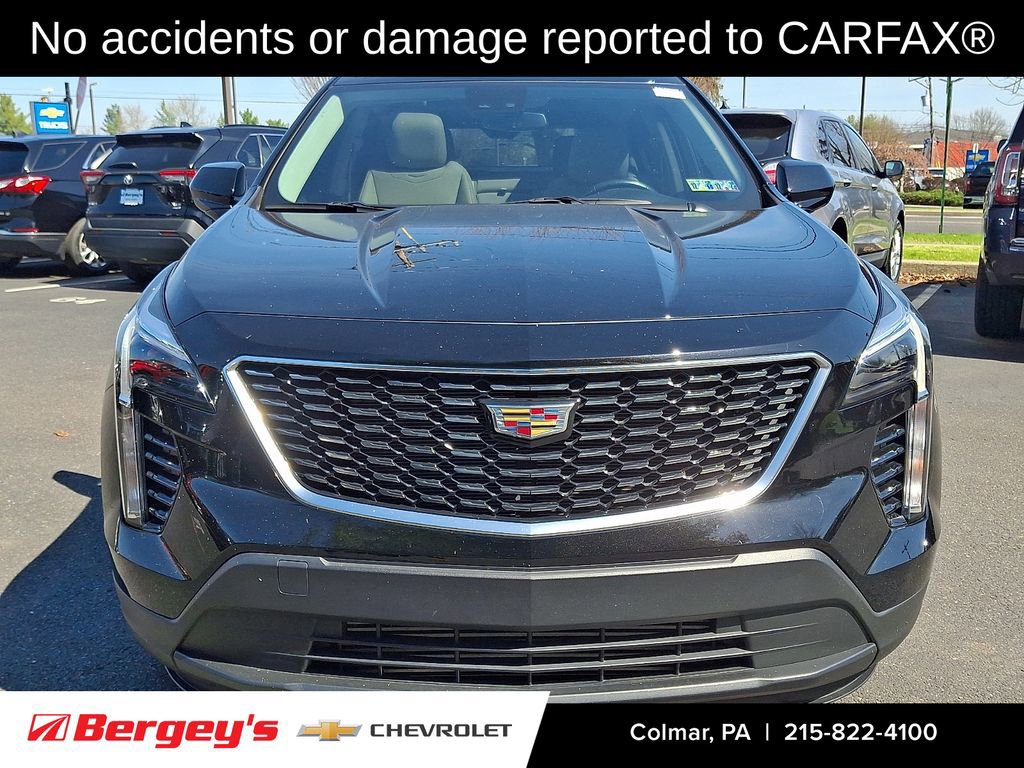 Certified 2022 Cadillac XT4 Luxury w/ Driver Awareness Package AWD/4WD image 2