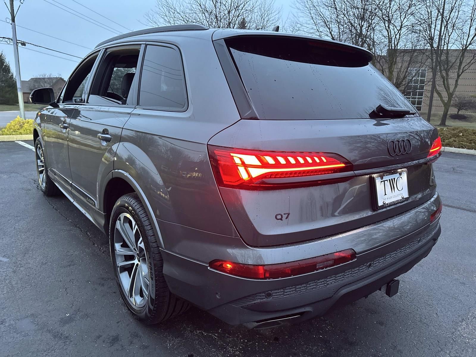 New 2026 Audi Q7 2.0T Premium Plus AWD/4WD image 7