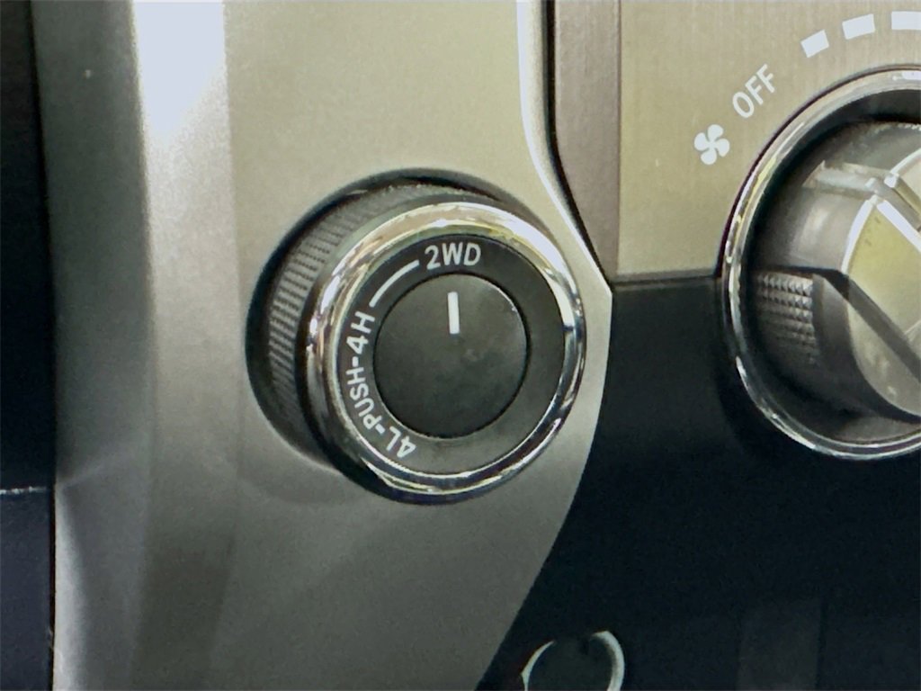 Used 2017 Toyota Tundra SR5 image 16