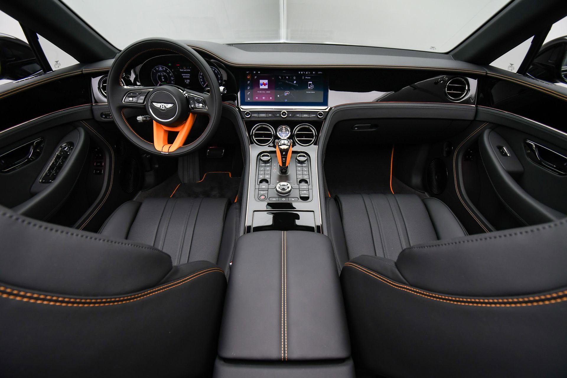 New 2025 Bentley Continental GTC image 4
