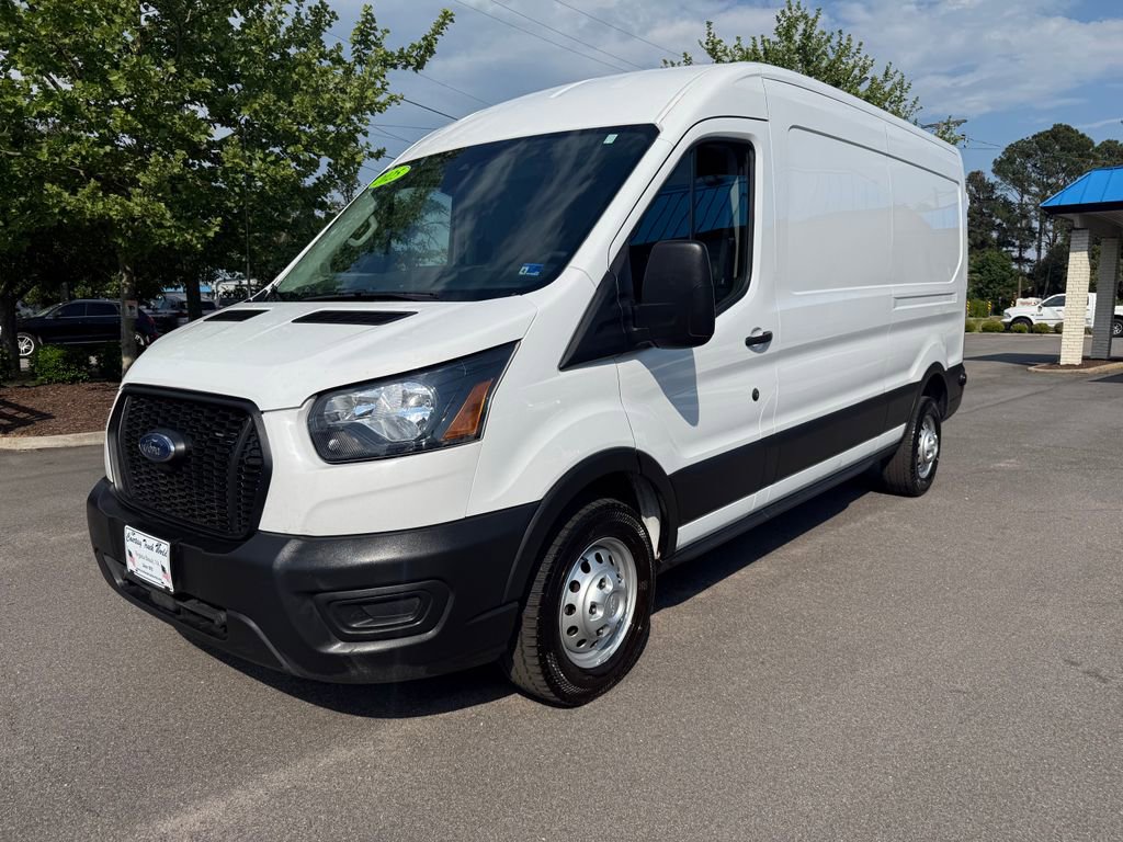 Used 2025 Ford Transit 250 148 Medium Roof Extended AWD w/ Load Area Protection Package image 6