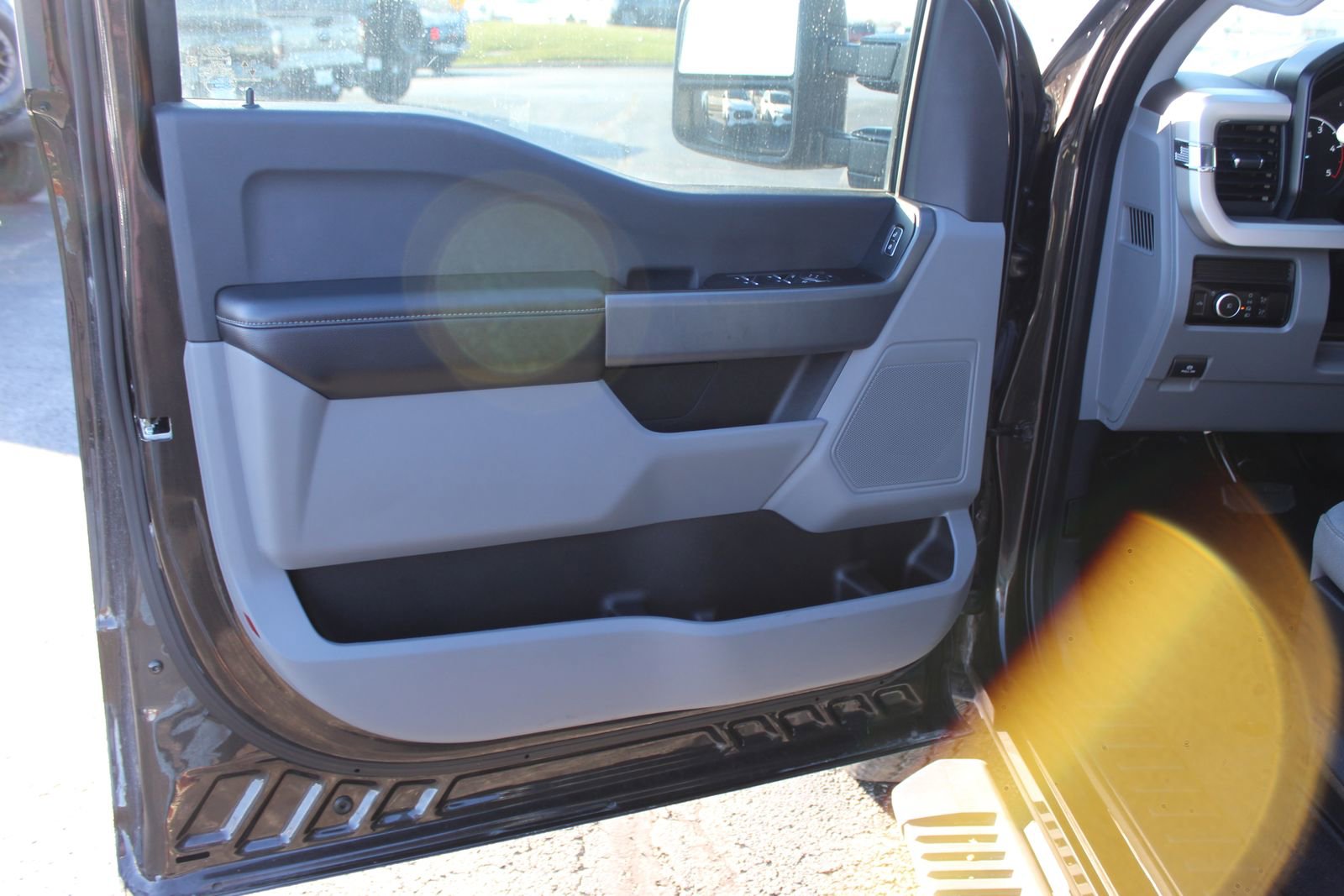 Used 2024 Ford F250 XL w/ STX Appearance Package image 21