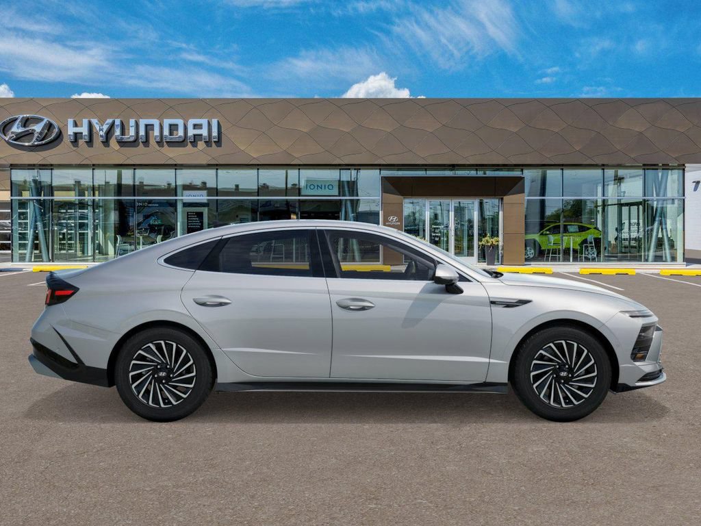 New 2026 Hyundai Sonata Limited FWD image 8