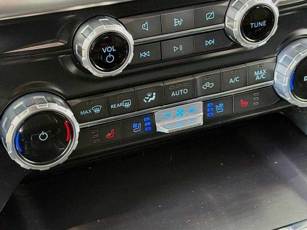 Used 2023 Ford F150 Lariat image 37