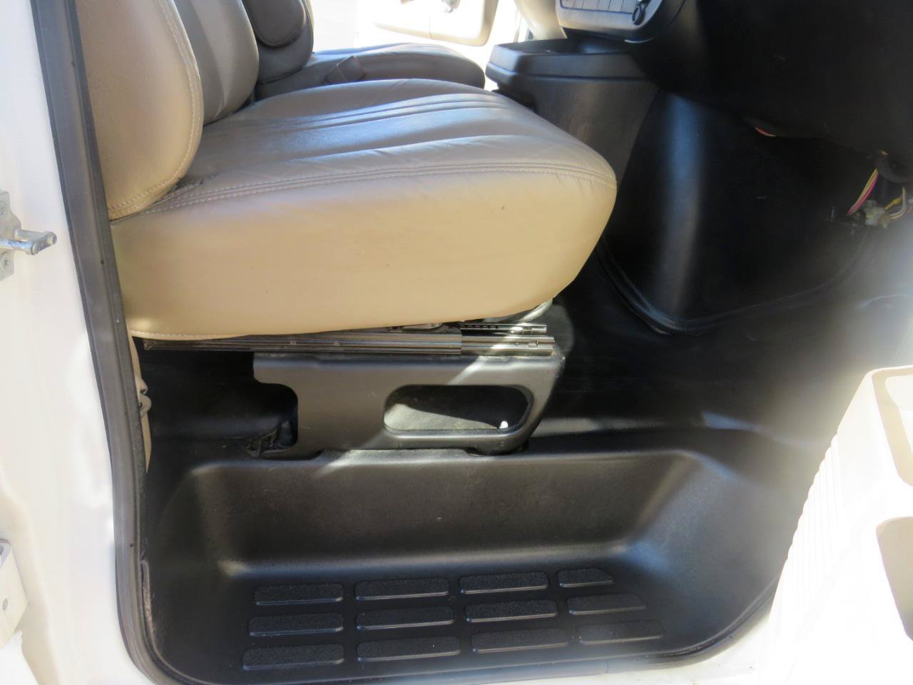 Used 2014 Chevrolet Express 1500 LS RWD image 21