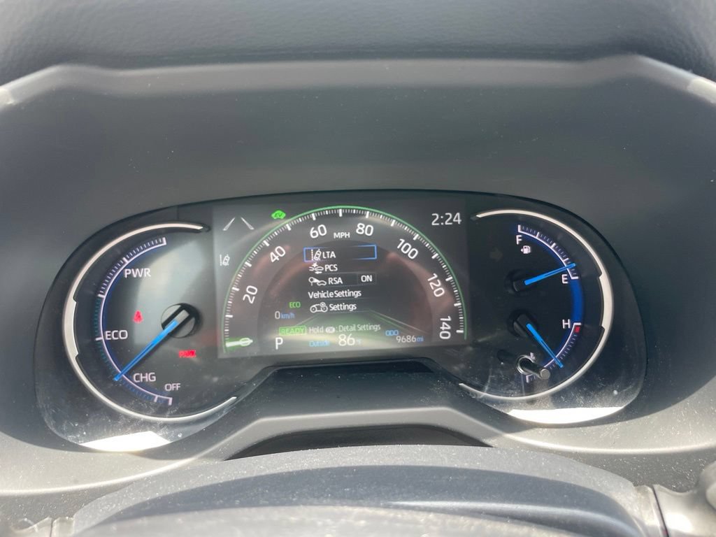 Used 2025 Toyota RAV4 LE AWD/4WD image 24