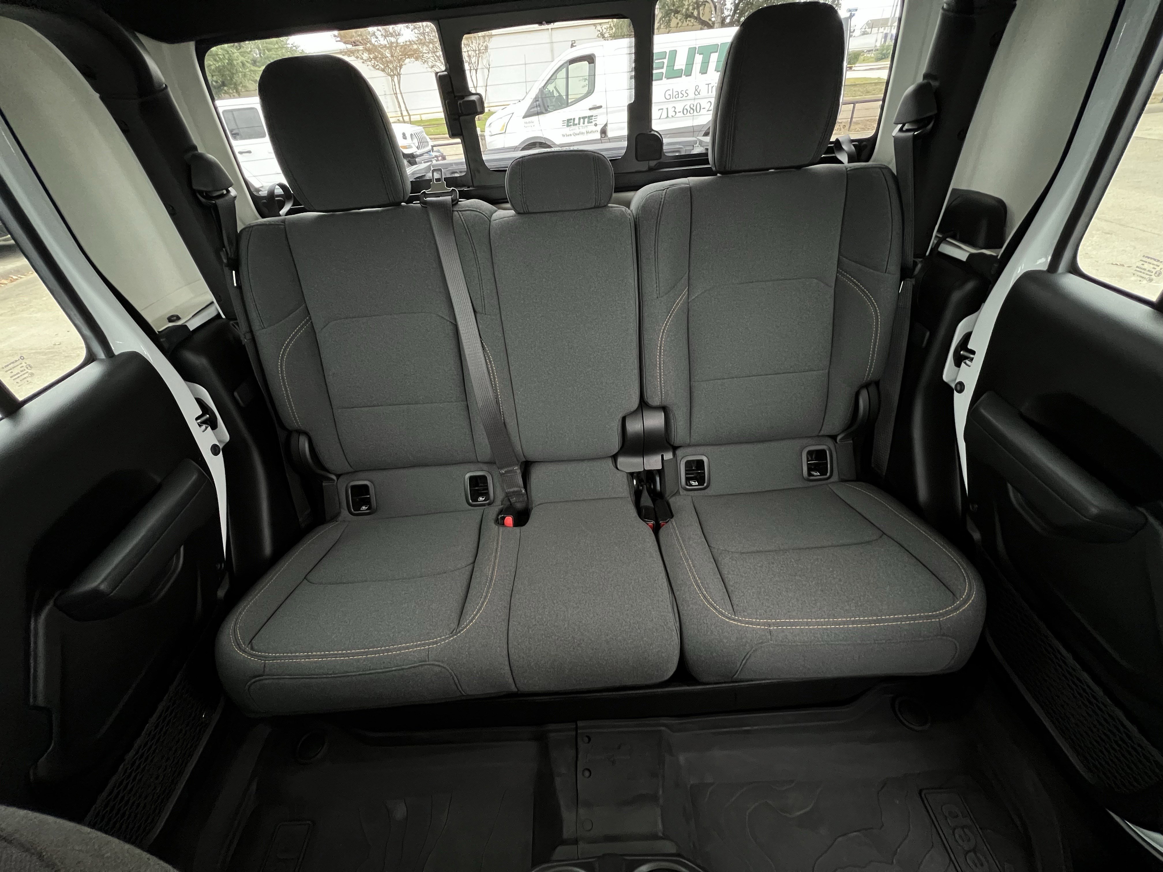 Used 2024 Jeep Gladiator Sport image 26