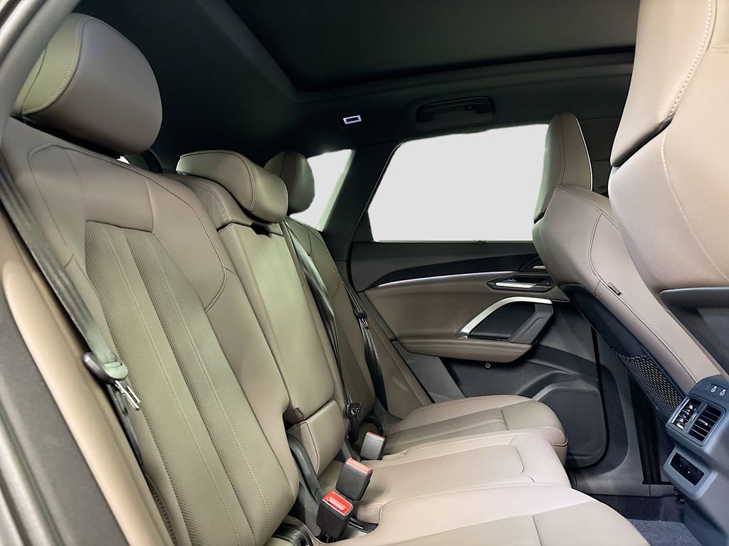 New 2025 Audi Q5 Premium Plus image 16