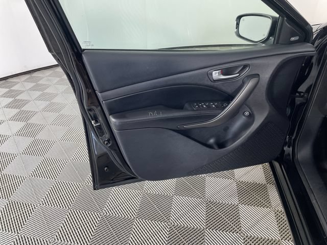 Used 2013 Dodge Dart Limited w/ Technology Group FWD image 17
