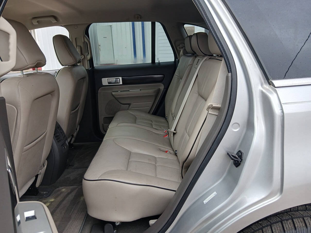 Used 2009 Lincoln MKX 2WD image 11