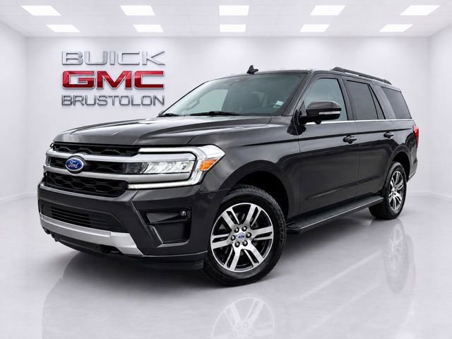 Used 2023 Ford Expedition XLT AWD/4WD image 1
