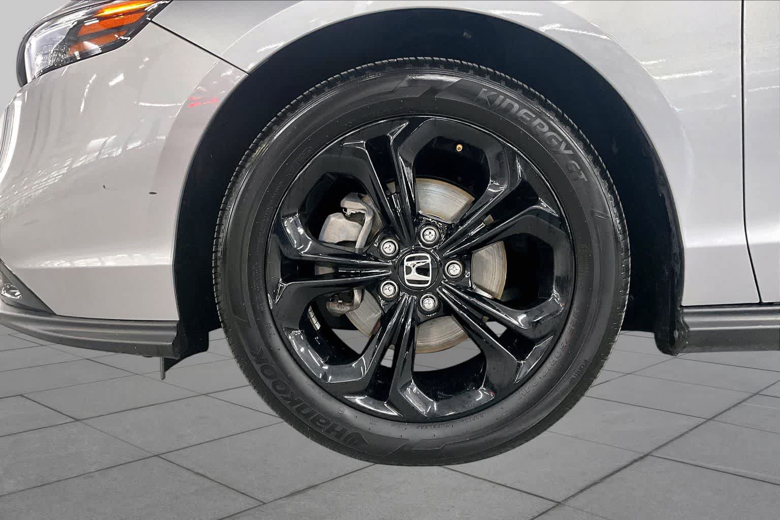 Used 2025 Honda Accord SE image 10