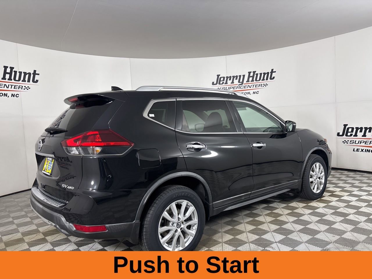 Used 2018 Nissan Rogue SV w/ Premium Package image 6