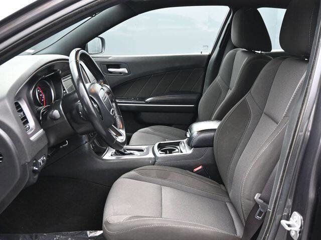 Used 2022 Dodge Charger SXT image 10