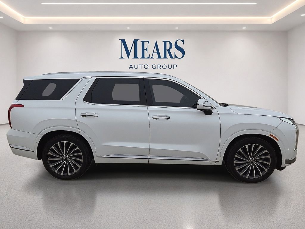 Used 2023 Hyundai Palisade Calligraphy FWD image 6