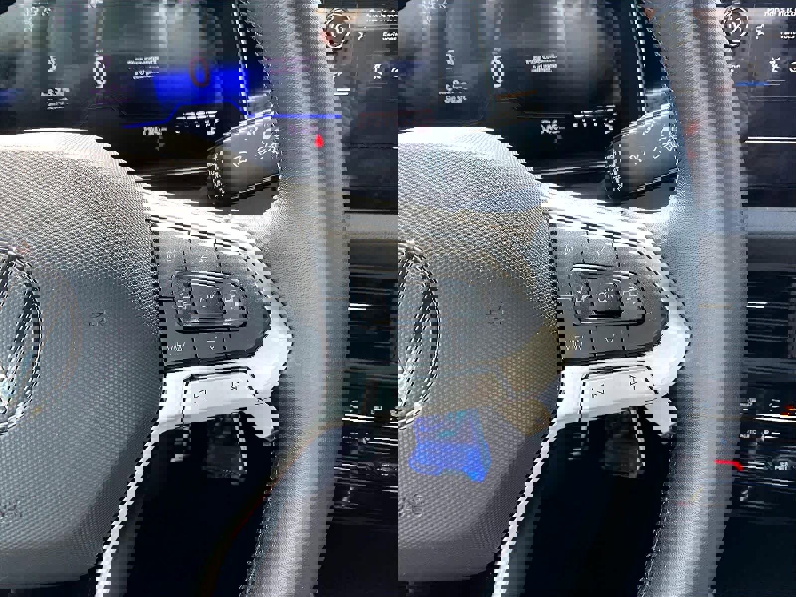 Used 2025 Volkswagen Jetta Sport FWD image 24