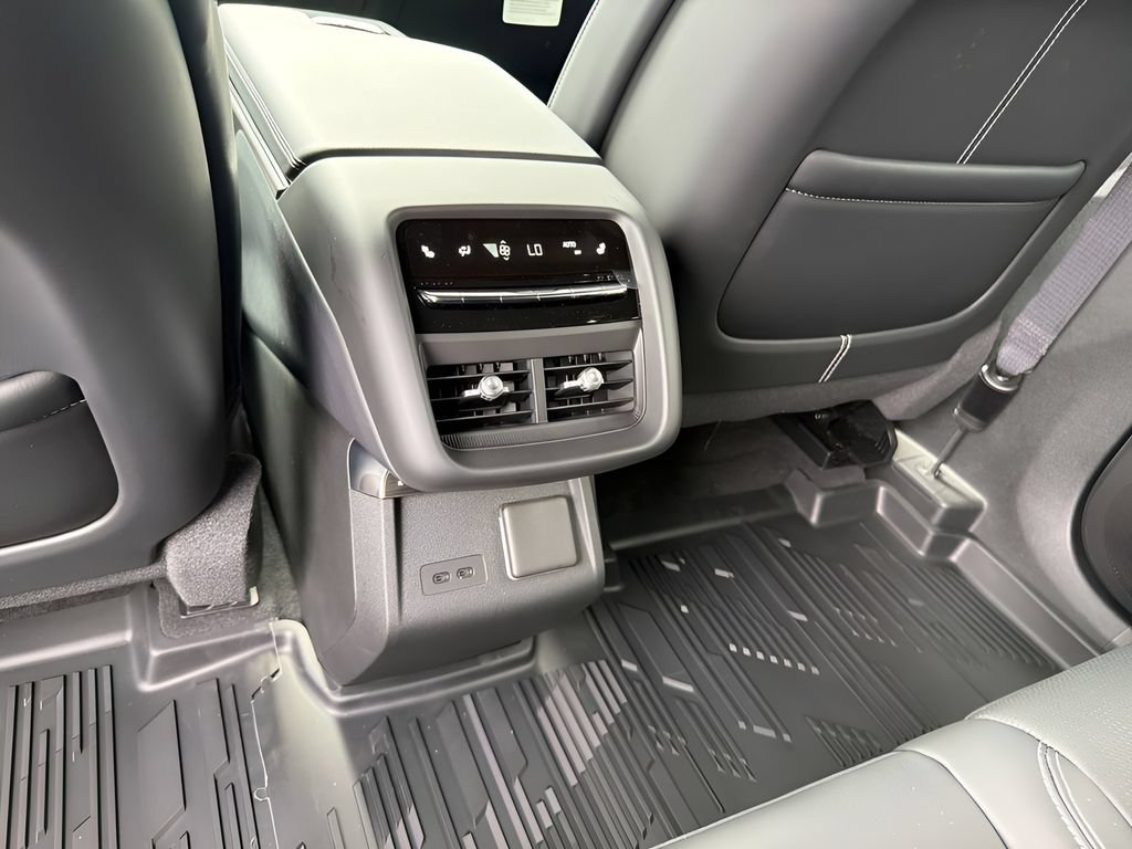 New 2026 Cadillac Lyriq Signature Sport w/ LPO, Floor Liner Package RWD image 35