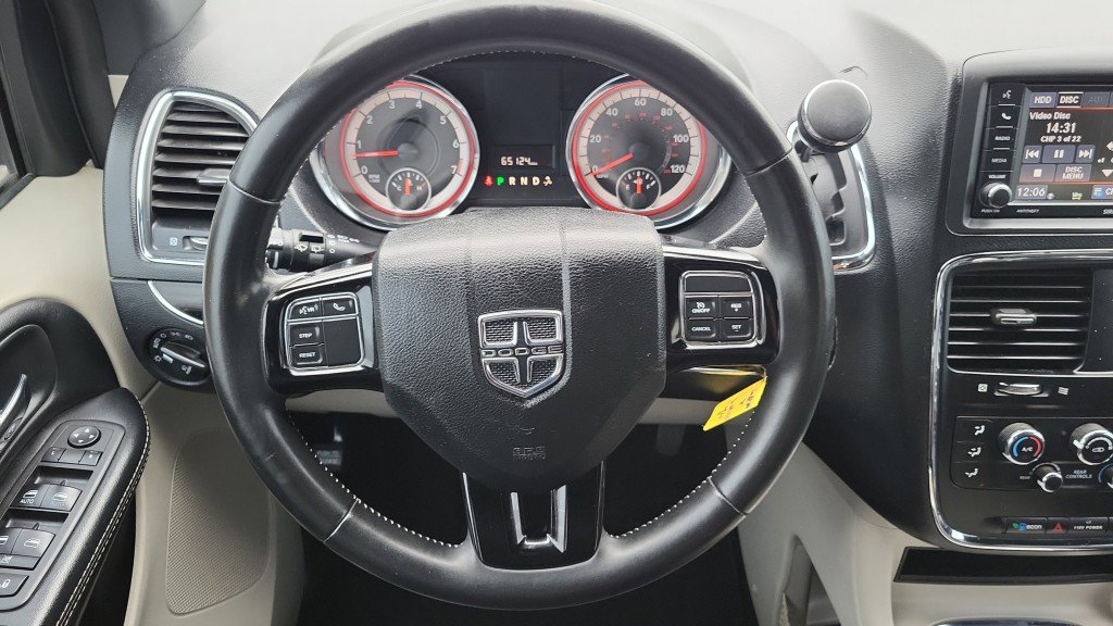 Used 2019 Dodge Grand Caravan SXT image 30