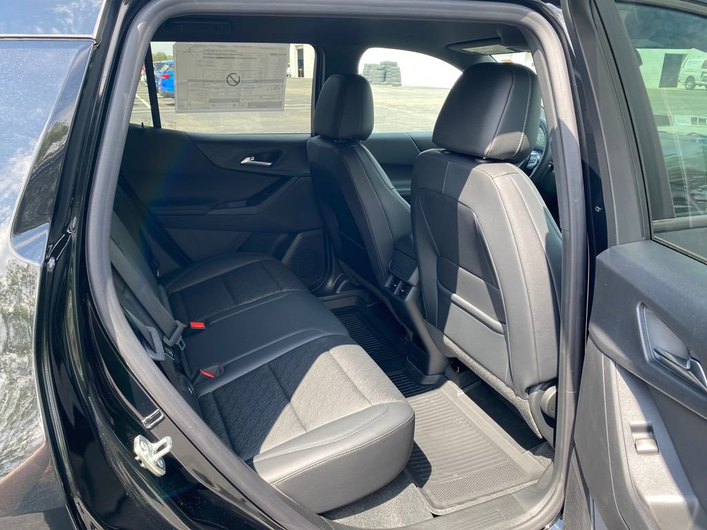 New 2026 Chevrolet Equinox LT w/ Convenience Package II AWD/4WD image 15