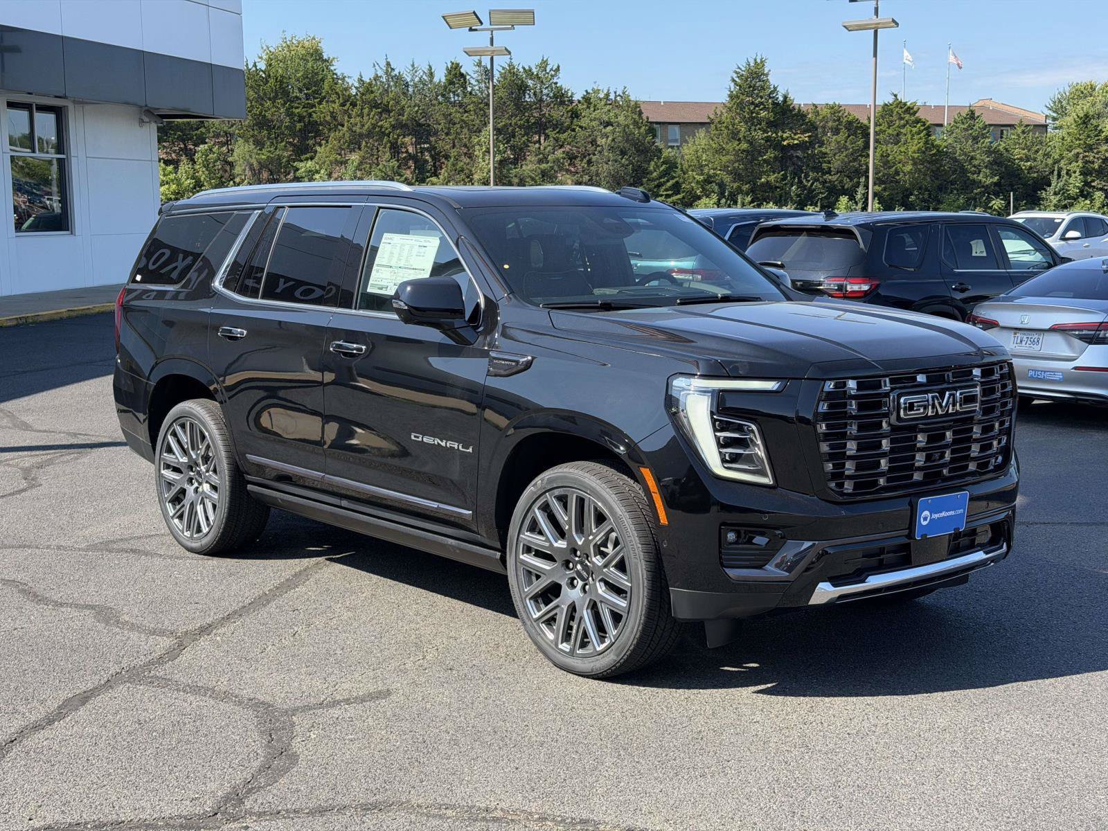 New 2026 GMC Yukon Denali Ultimate AWD/4WD image 1