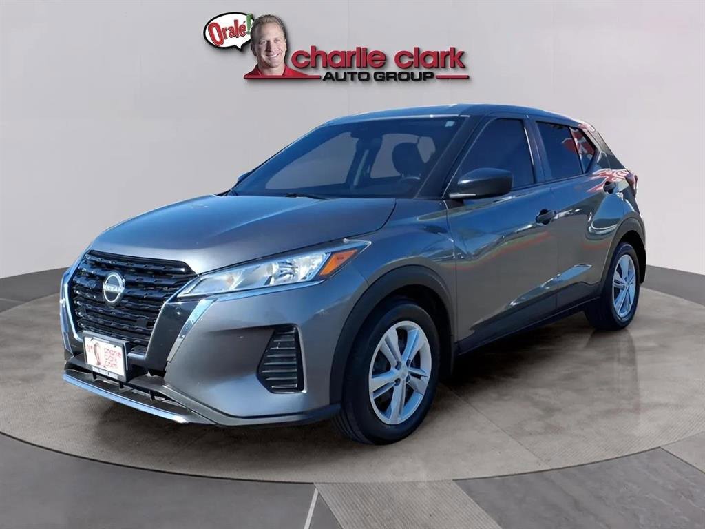Used 2022 Nissan Kicks S