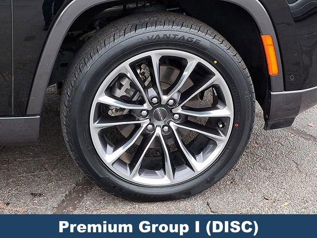 Used 2022 Jeep Wagoneer Series III w/ Premium Group I image 10