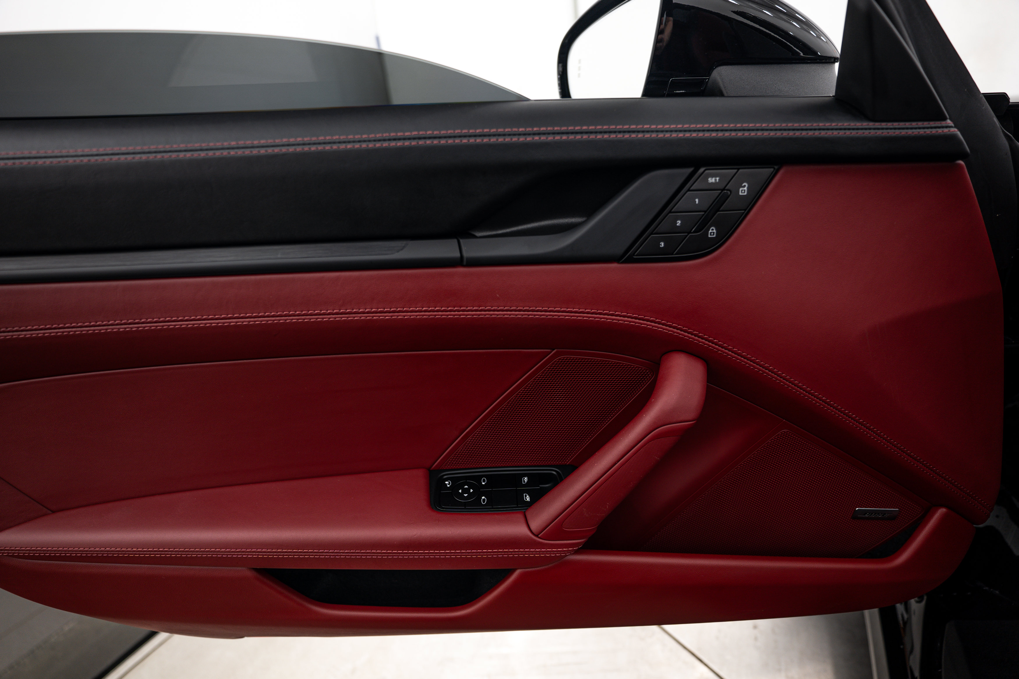 Certified 2025 Porsche 911 Targa 4 GTS AWD/4WD image 19
