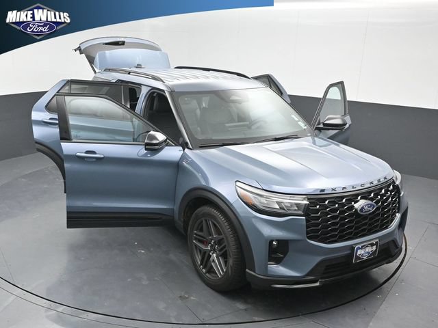 Used 2025 Ford Explorer ST-Line w/ Premium Package RWD image 25