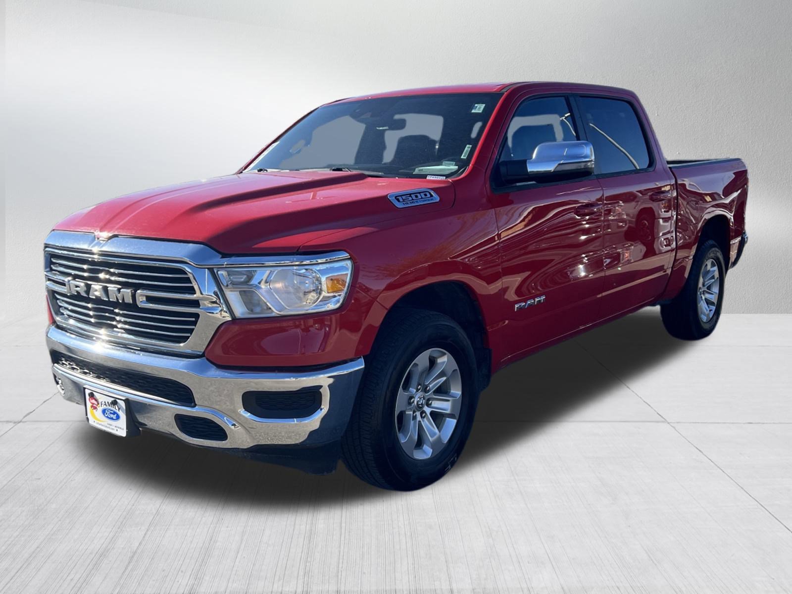 Used 2024 RAM 1500 Laramie image 3
