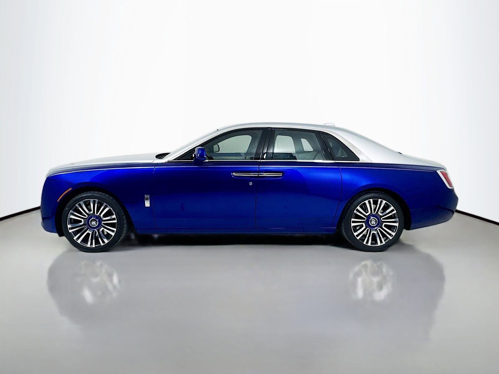 Certified 2023 Rolls-Royce Ghost w/ Ghost Package image 3