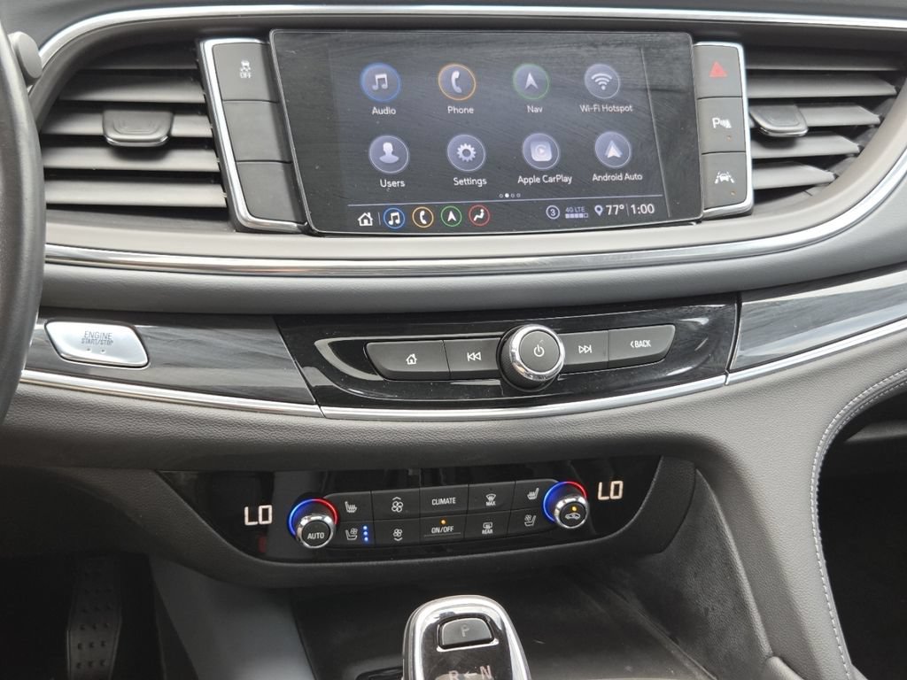 Used 2020 Buick Enclave Premium w/ Sun and Sites Package FWD image 33