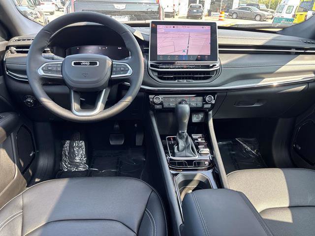 Certified 2024 Jeep Compass Limited w/ High Altitude Package image 13