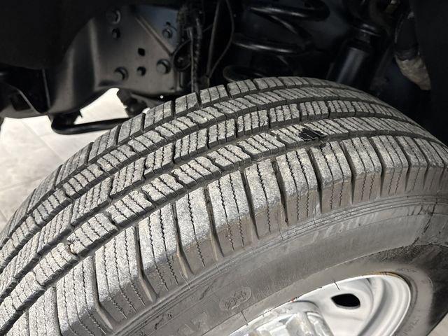 Used 2024 Ford F250 XL w/ XL Chrome Package image 36