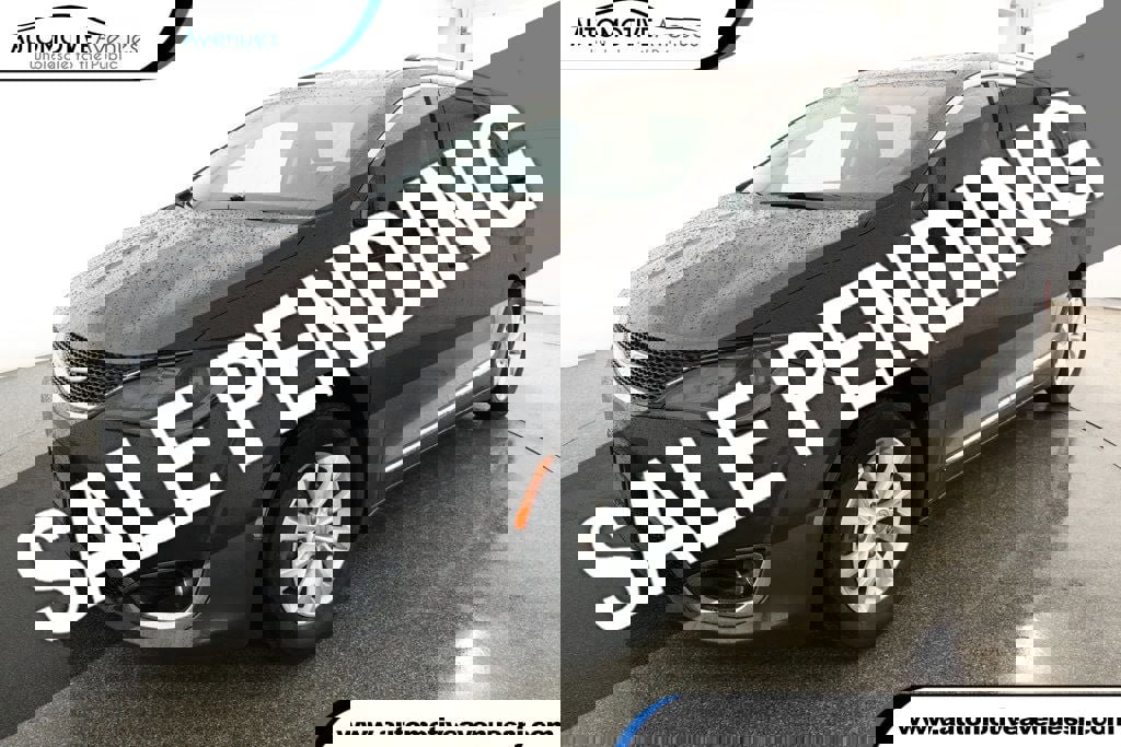 Used 2018 Chrysler Pacifica Touring-L