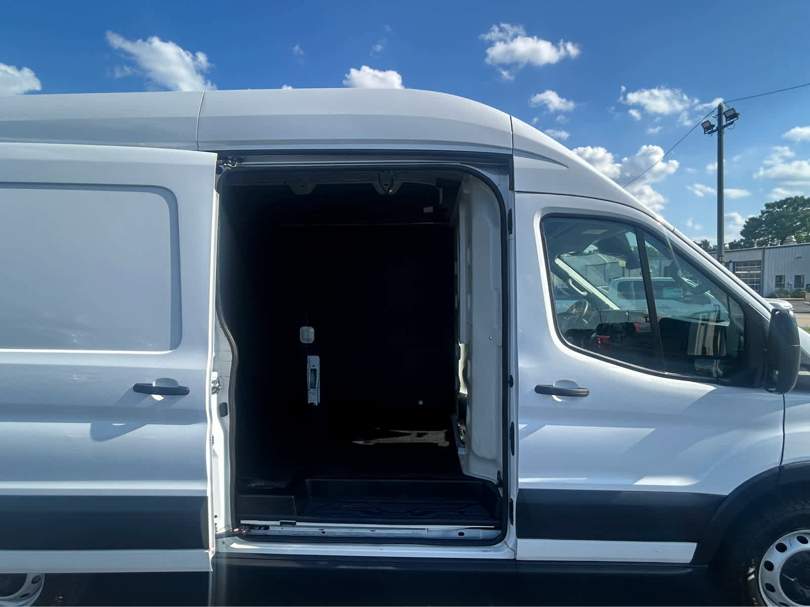 Used 2023 Ford Transit 250 w/ Load Area Protection Package image 5