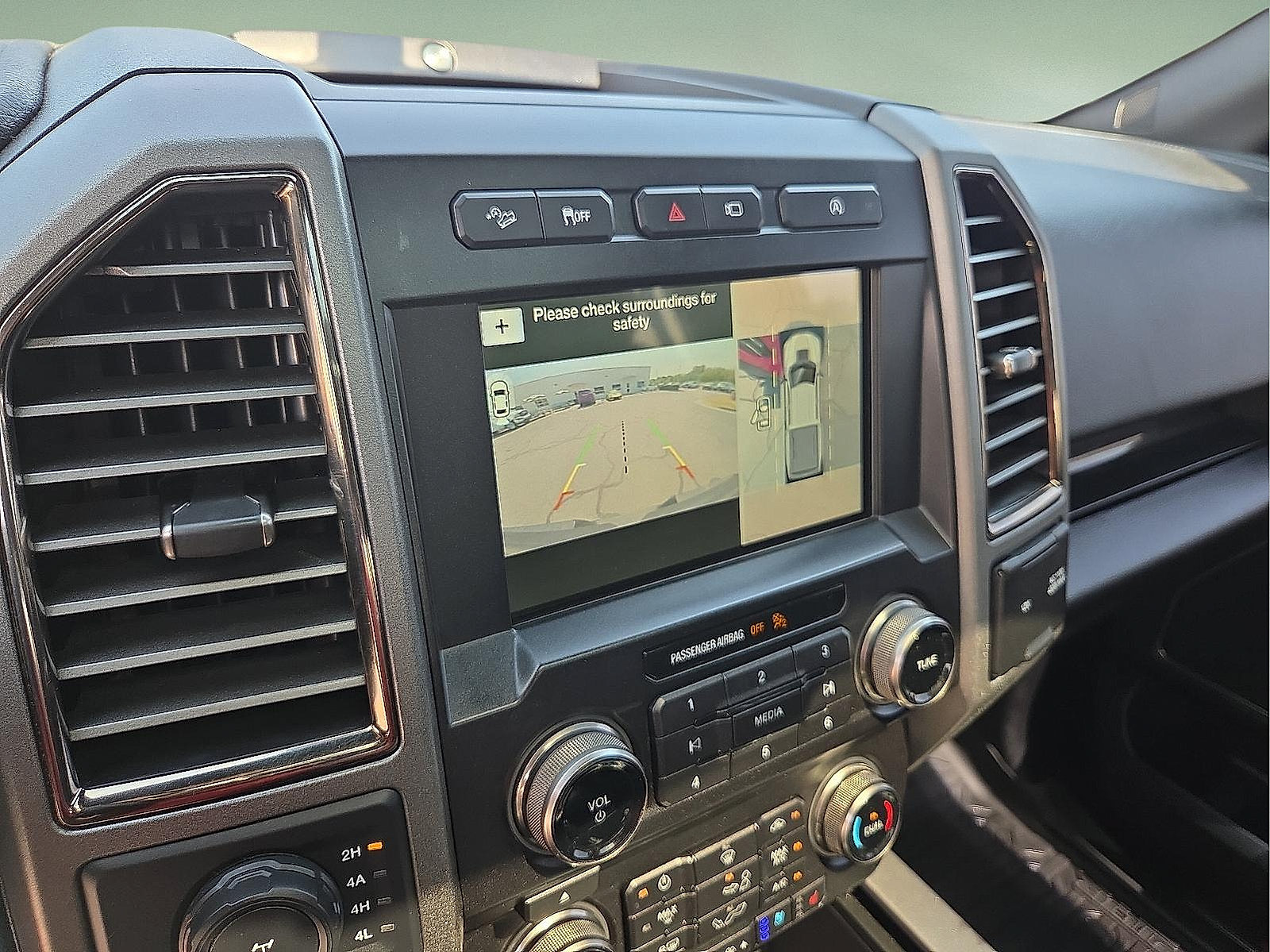 Used 2018 Ford F150 Raptor w/ Equipment Group 802A Luxury AWD/4WD image 8