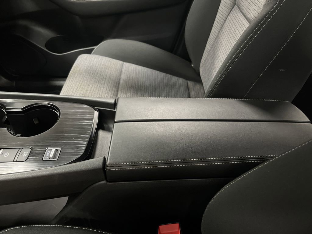 Used 2021 Nissan Rogue S image 18