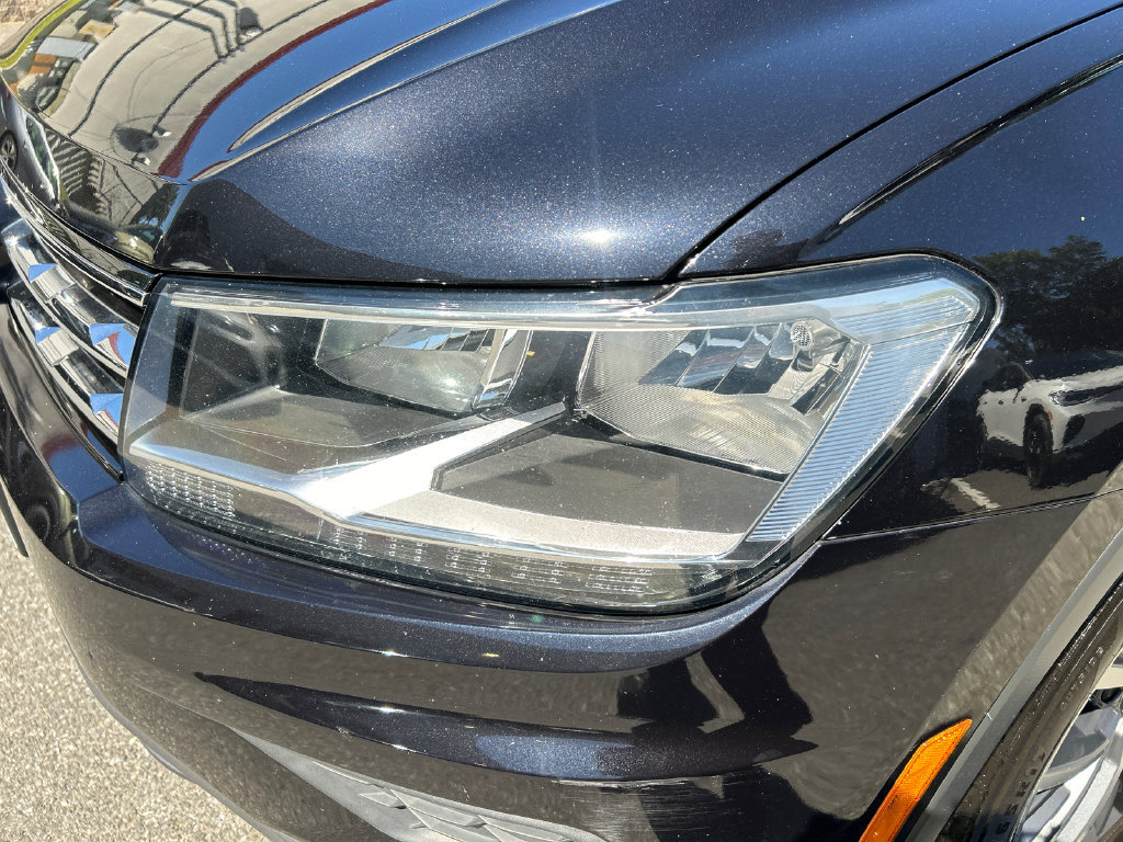 Used 2020 Volkswagen Tiguan SE w/ Panoramic Sunroof Package AWD/4WD image 7