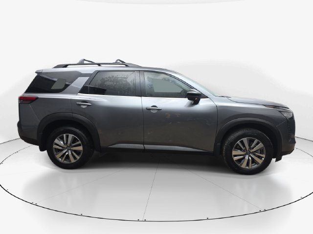 New 2026 Nissan Pathfinder SL w/ SL Premium Package FWD image 3