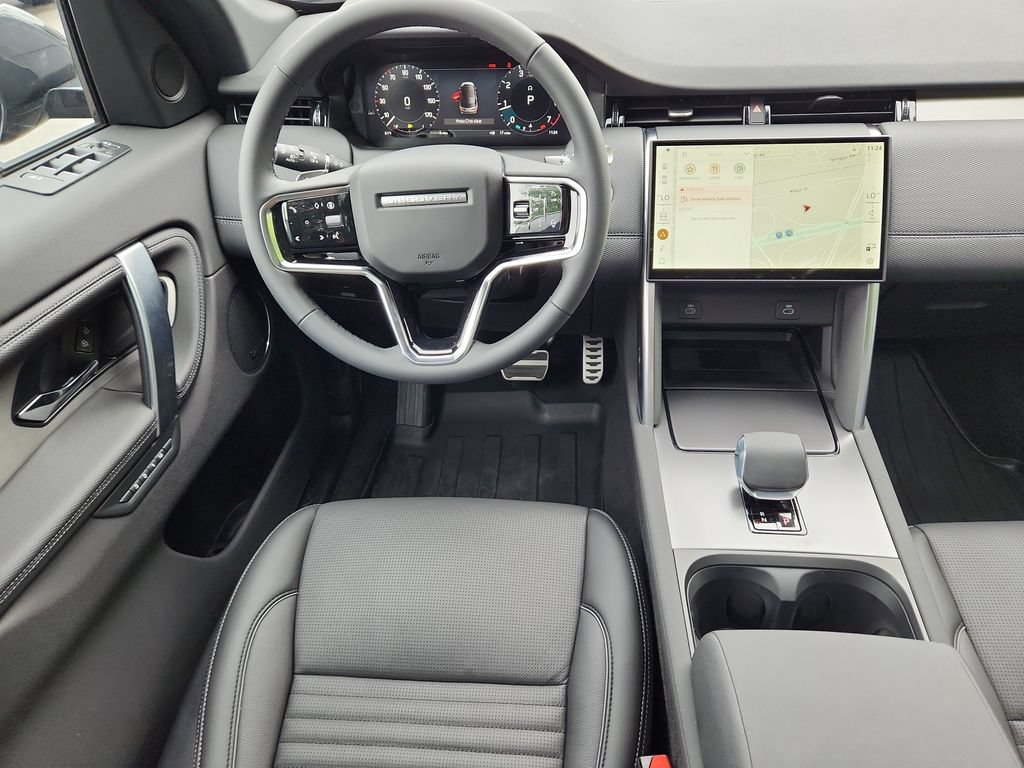 New 2026 Land Rover Discovery Sport Landmark AWD/4WD image 4