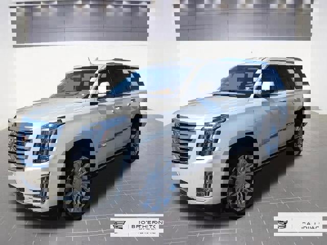 Used 2015 Cadillac Escalade Platinum image 1