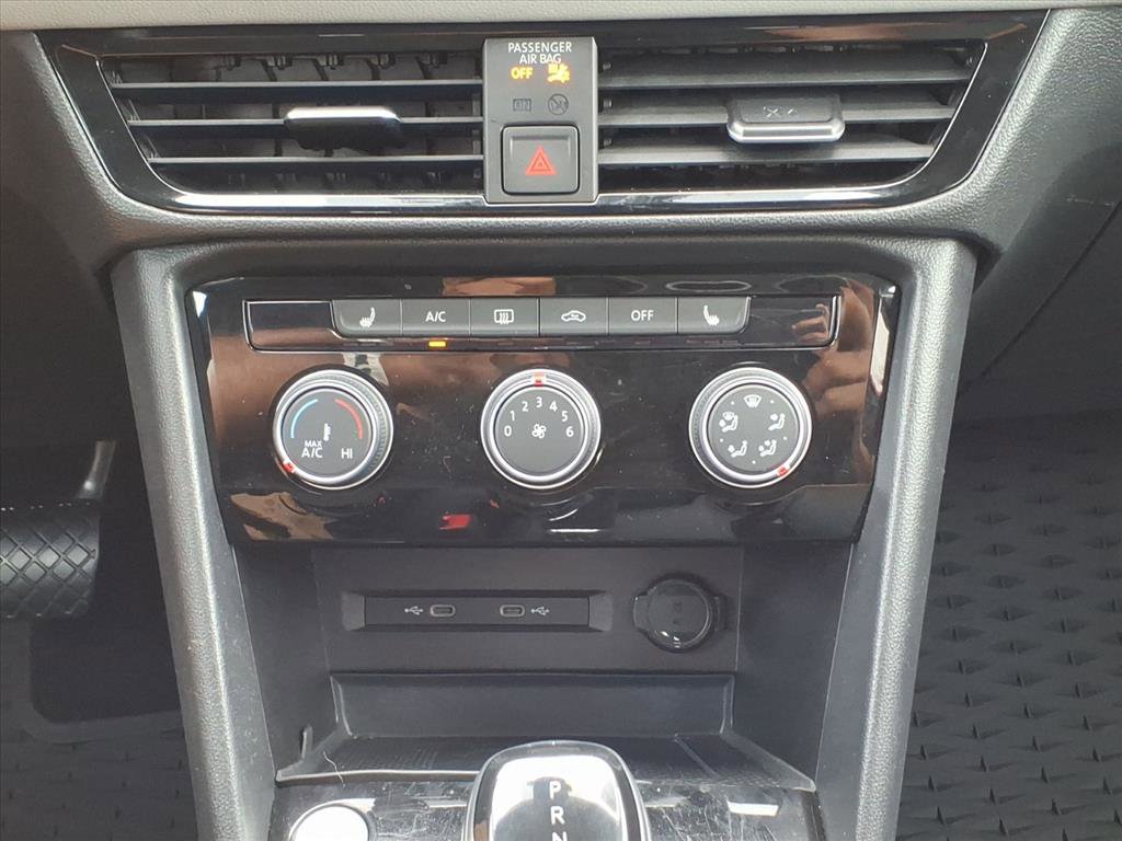 Certified 2023 Volkswagen Taos SE image 19