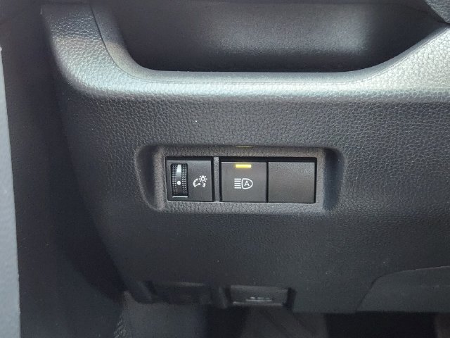 Used 2024 Toyota RAV4 LE FWD image 22