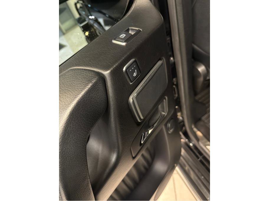 Used 2014 Mercedes-Benz G 63 AMG G 63 AMG 4MATIC Sport Utility image 26