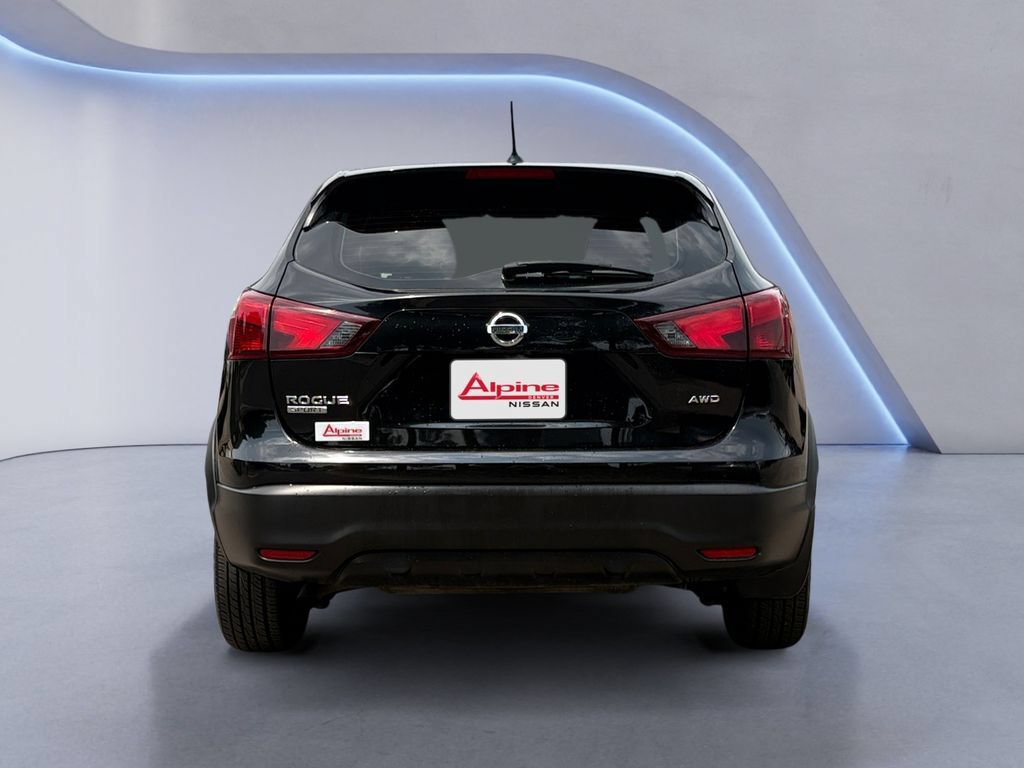 Used 2018 Nissan Rogue Sport S AWD/4WD image 4