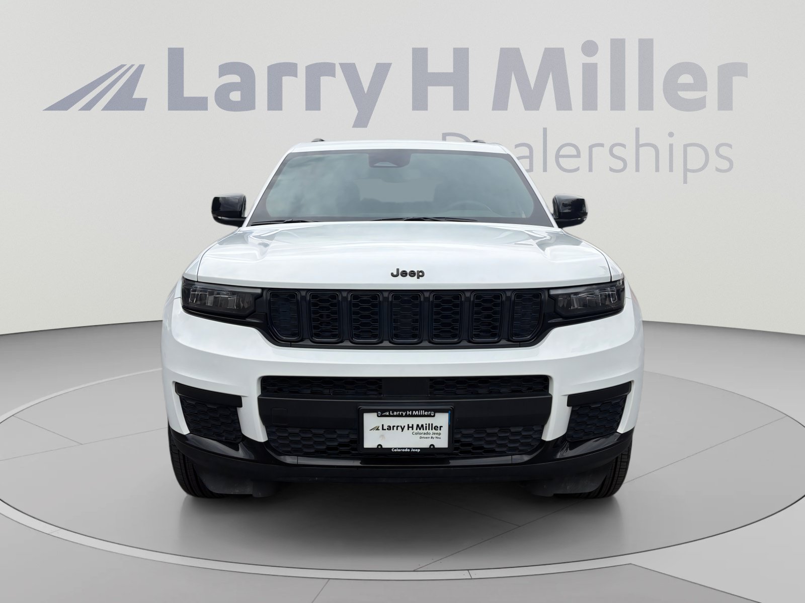 Used 2023 Jeep Grand Cherokee L Laredo AWD/4WD image 8