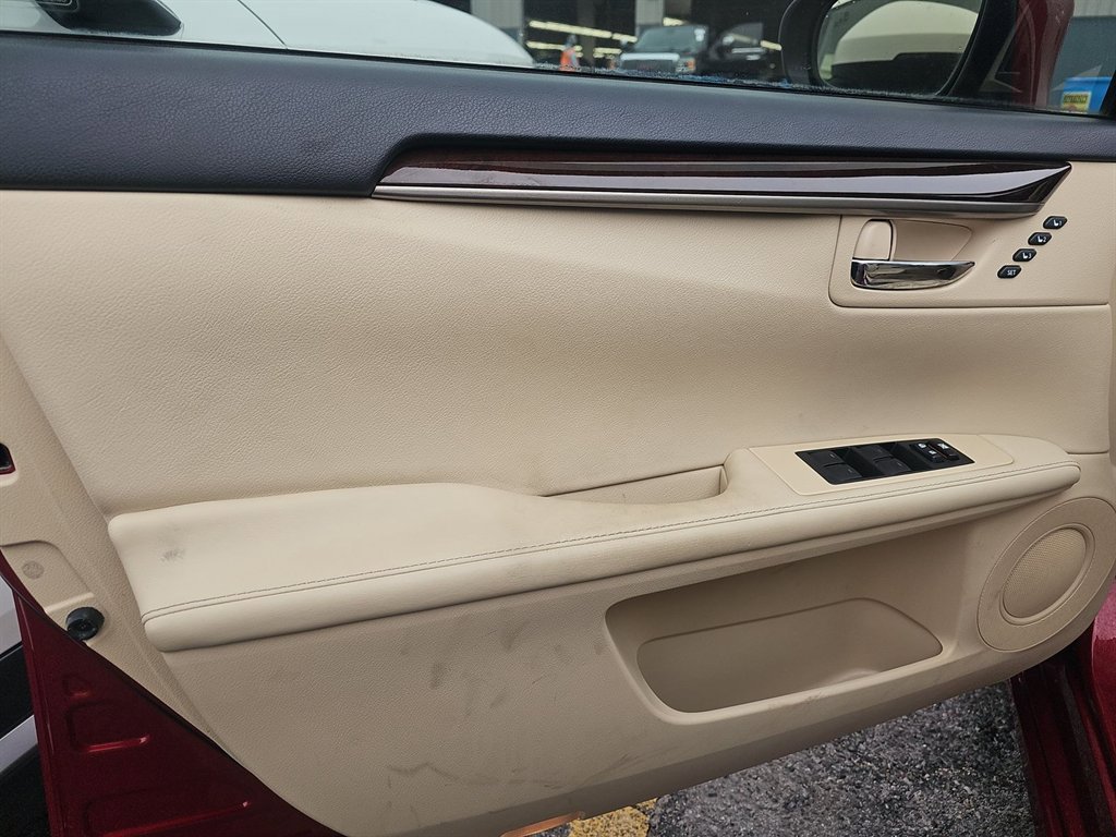 Used 2013 Lexus ES 350 image 14