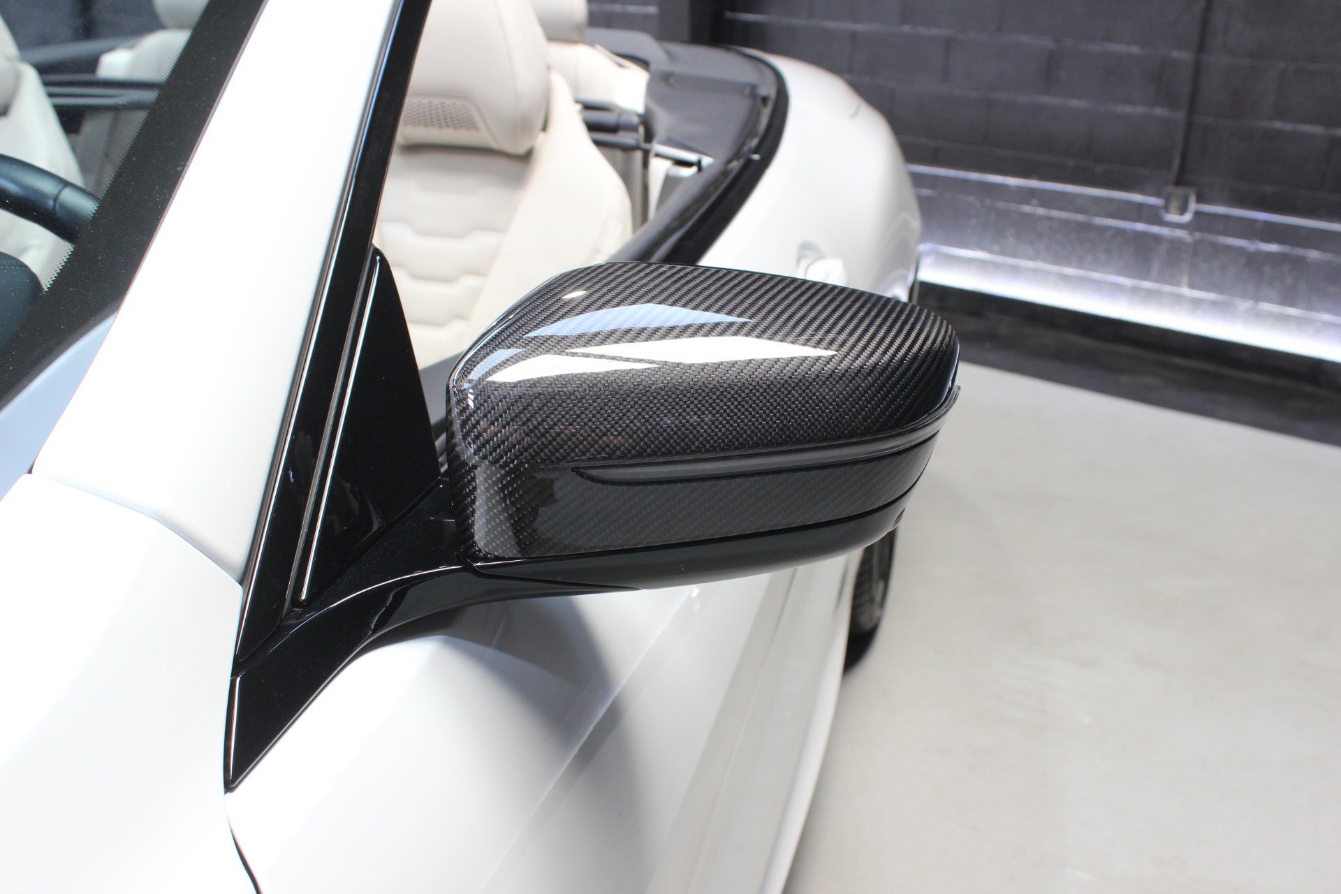 Used 2022 BMW M850i xDrive Convertible w/ M Carbon Exterior Package AWD/4WD image 25