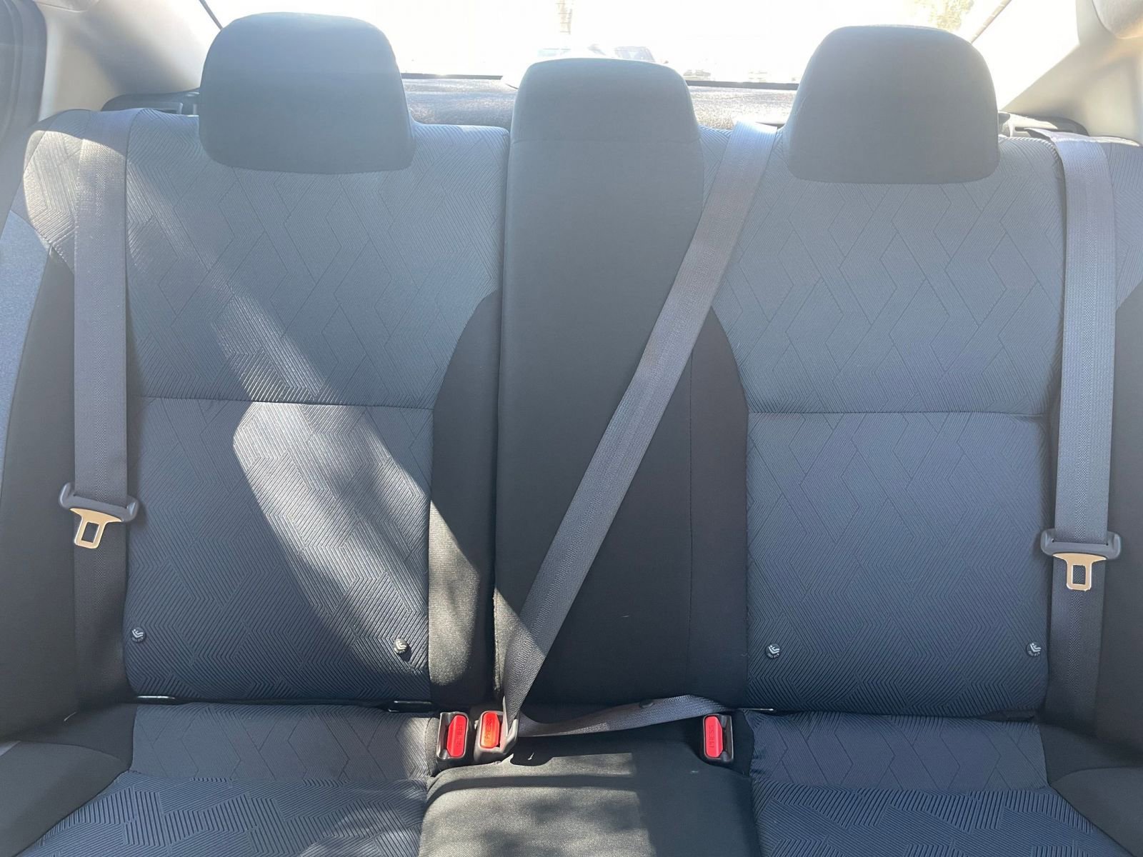 Used 2025 Nissan Versa SV image 38